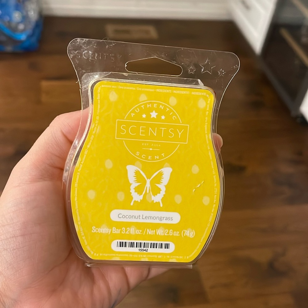 Scentsy Coconut Lemongrass Wax Bar